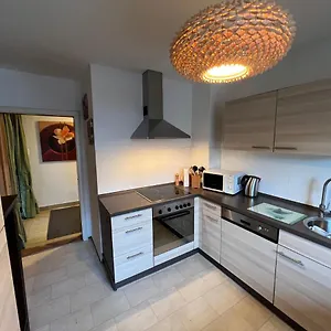 Alpen Tegernsee - Grosse Sonnenterasse Und Idyllischer Garten Apartment